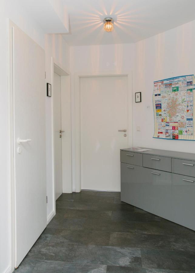 Gaestehaus Vigliarolo Gewerblich Jedes Zimmer Eigenes Bad Gemeinschaftskueche Elmshorn Bagian luar foto