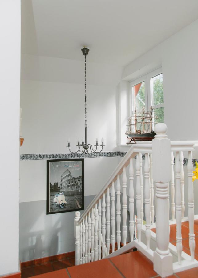 Gaestehaus Vigliarolo Gewerblich Jedes Zimmer Eigenes Bad Gemeinschaftskueche Elmshorn Bagian luar foto