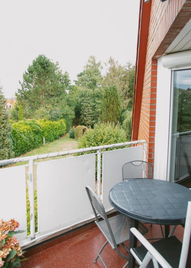 Gaestehaus Vigliarolo Gewerblich Jedes Zimmer Eigenes Bad Gemeinschaftskueche Elmshorn Bagian luar foto