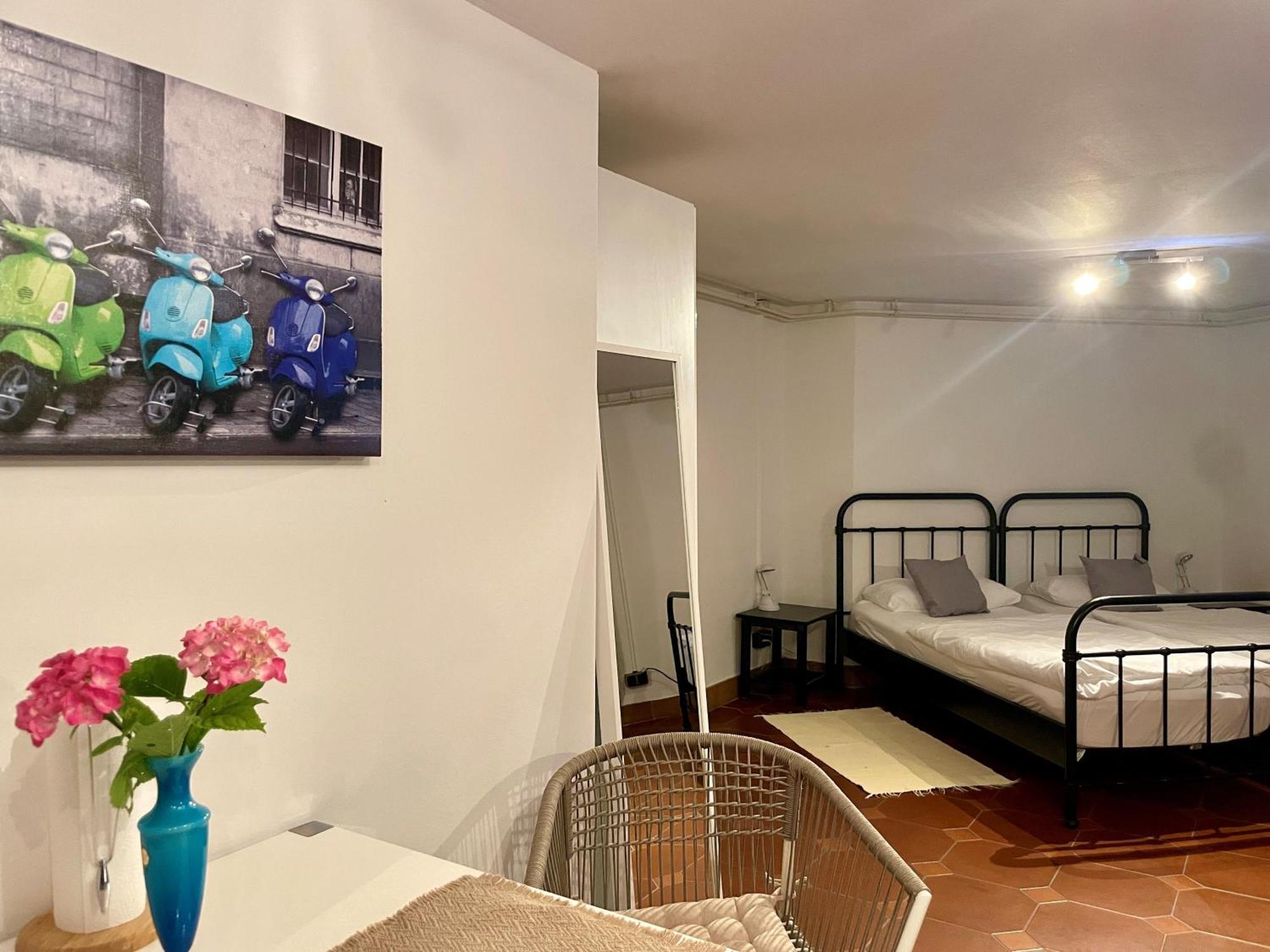 Gaestehaus Vigliarolo Gewerblich Jedes Zimmer Eigenes Bad Gemeinschaftskueche Elmshorn Bagian luar foto